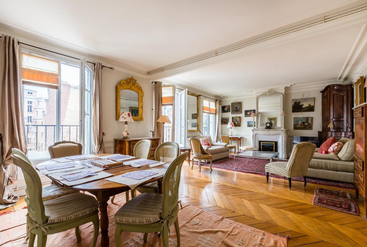 Ferienwohnung Veeve - Charming Mirabeau Paris Exterior foto